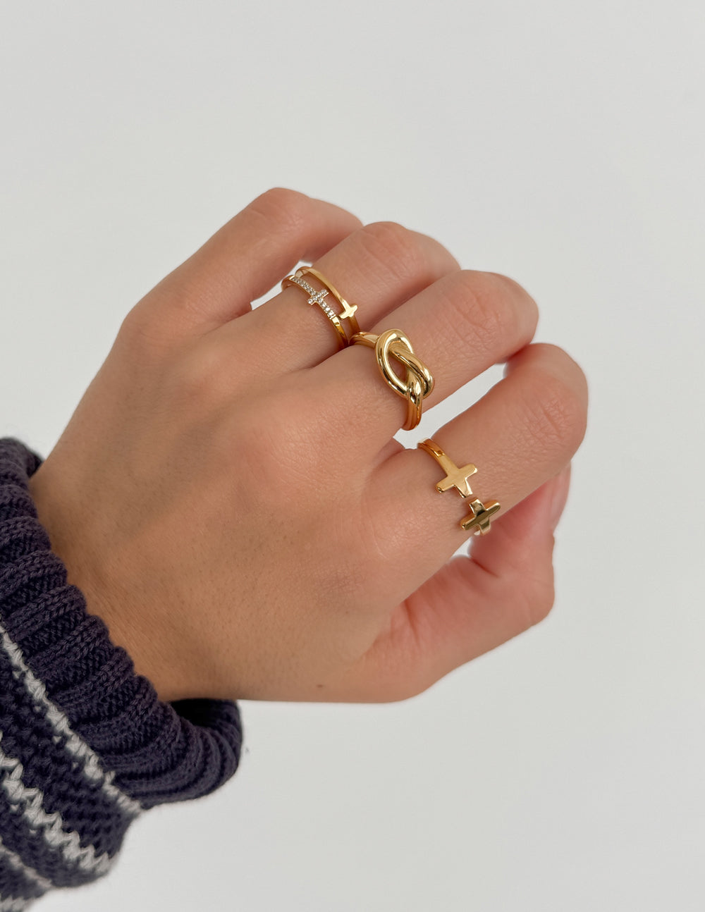Eternal Cross Ring — Hope in Jesus