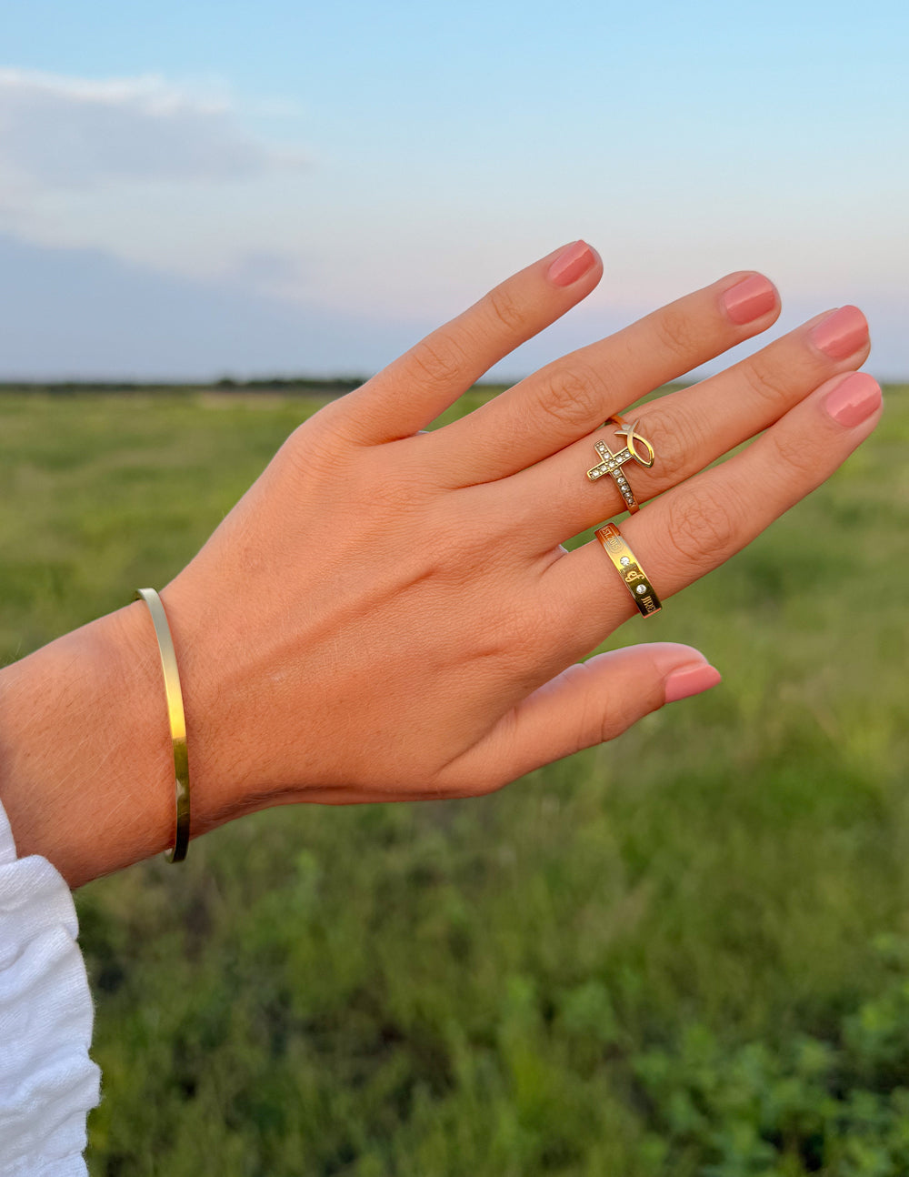 Devotion Ring — Colossians 4:2