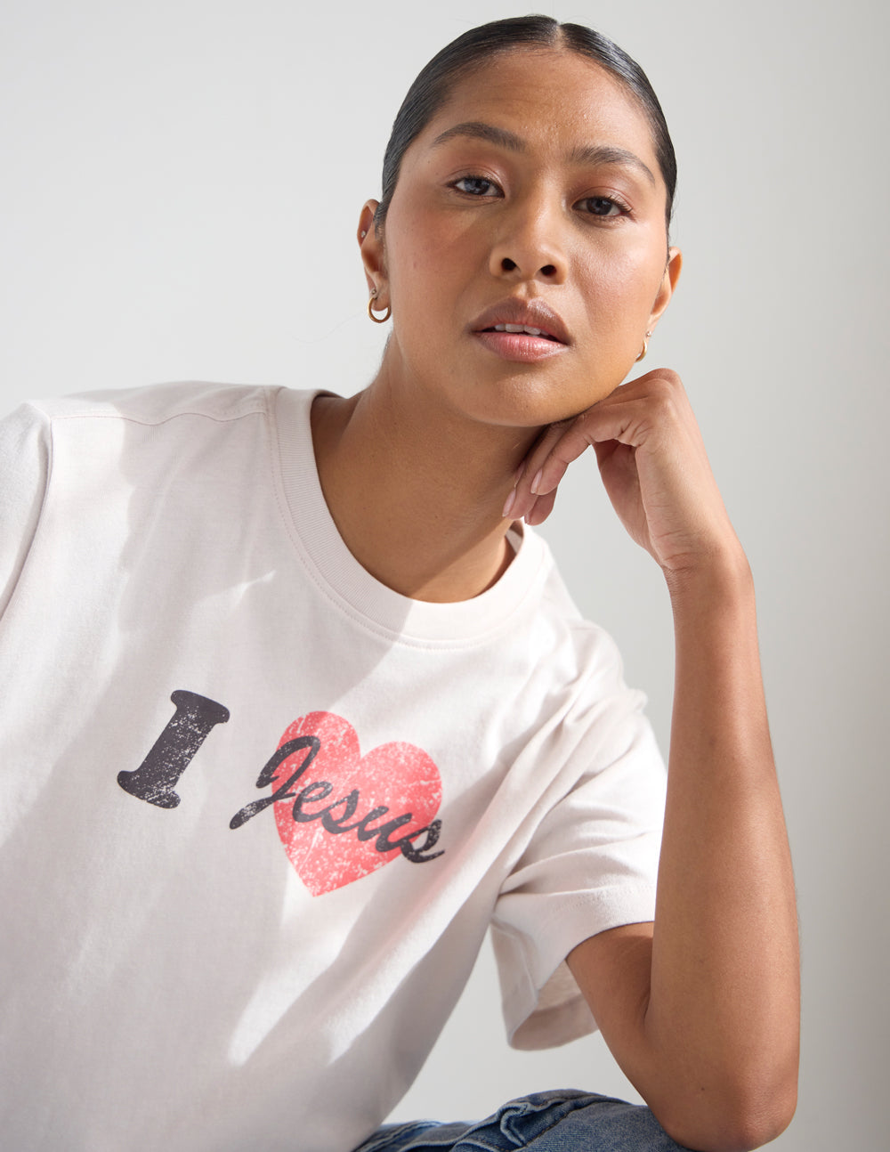 I Love Jesus — Cropped Women's Tee