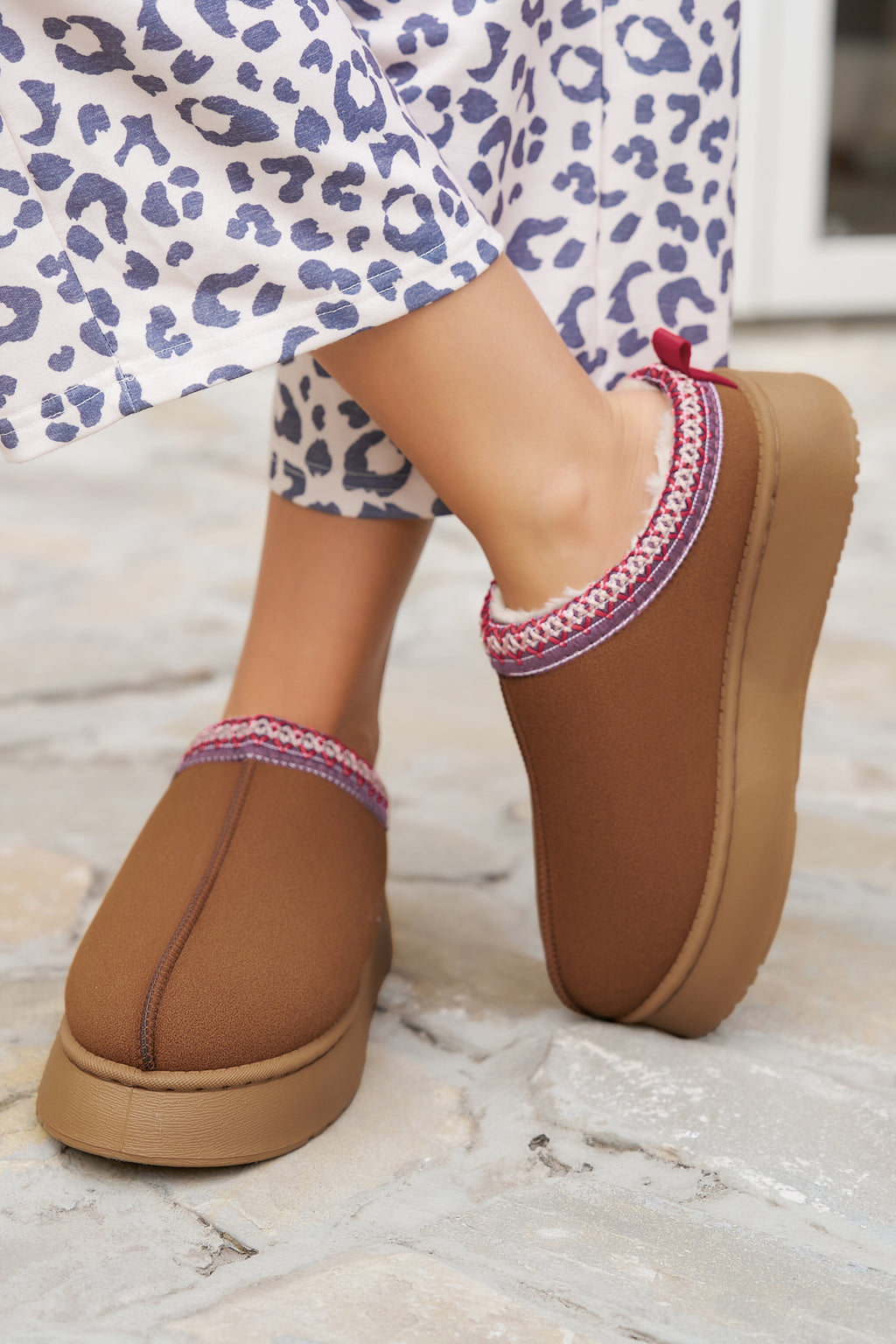 Chestnut Faux Suede Embroidered Detail Plush Lined Platform Slippers